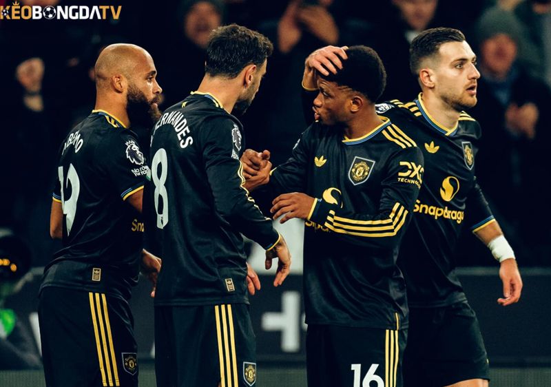 Man Utd có thành tích đối đầu tốt hơn